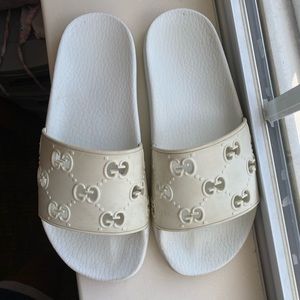 AUTHENTIC gucci white womens rubber GG slides sandles white rubber